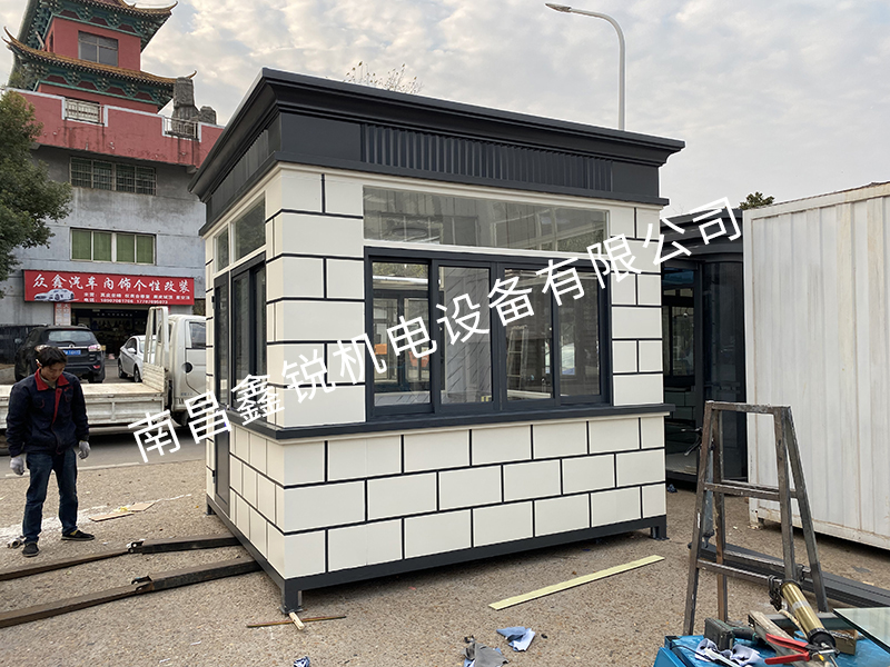 九江武寧縣歡樂(lè)灣小鎮(zhèn)小區(qū)物業(yè)崗?fù)?2.76-3.0-3.0高 1臺(tái) 發(fā)貨鋼結(jié)構(gòu)藝術(shù)造型崗?fù)? /></div>
	<hr/>
	<div   id=